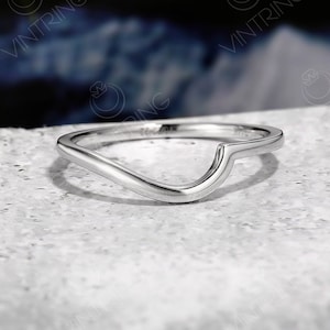Plain Curved Wedding Band, Contoured Wedding Band, Chevron Ring White Gold, Delicate Wedding Band, Minimalist Stacking Ring