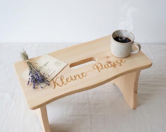 Reposapiés taburete de madera grabado pequeño descanso banco de madera de pino regalo cumpleaños despedida