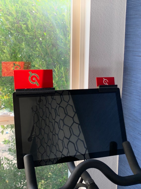 Cell phone holder for peloton deals