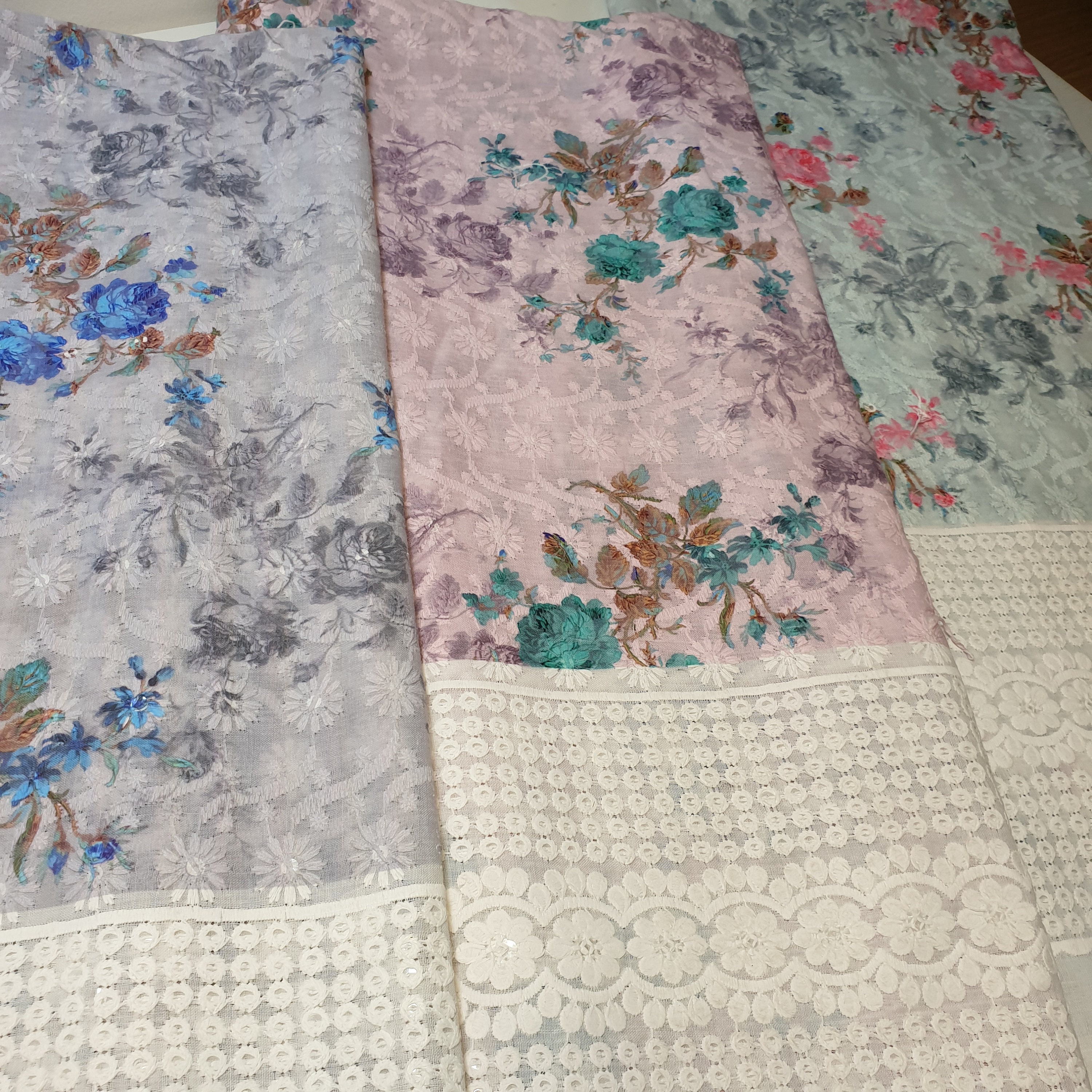 Broderie Anglaise Floral Set