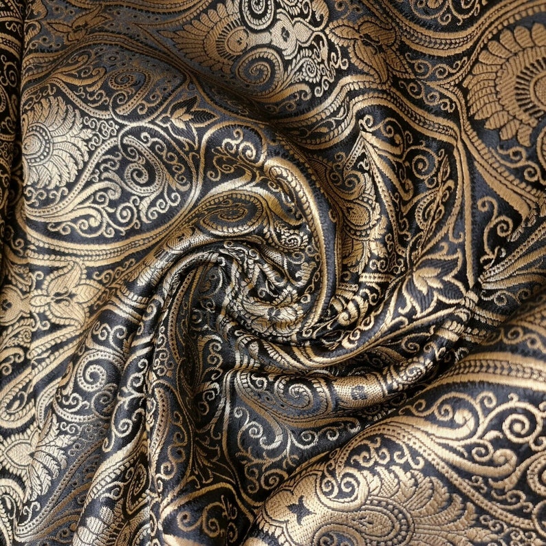 Sier paisley goud metallic print Indiase banarasi brokaat stof per meter Black