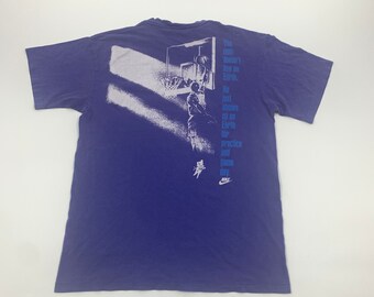 Vintage 90s Nike Air Jordan The Man Doesn't Live On Earth Camiseta Talla L