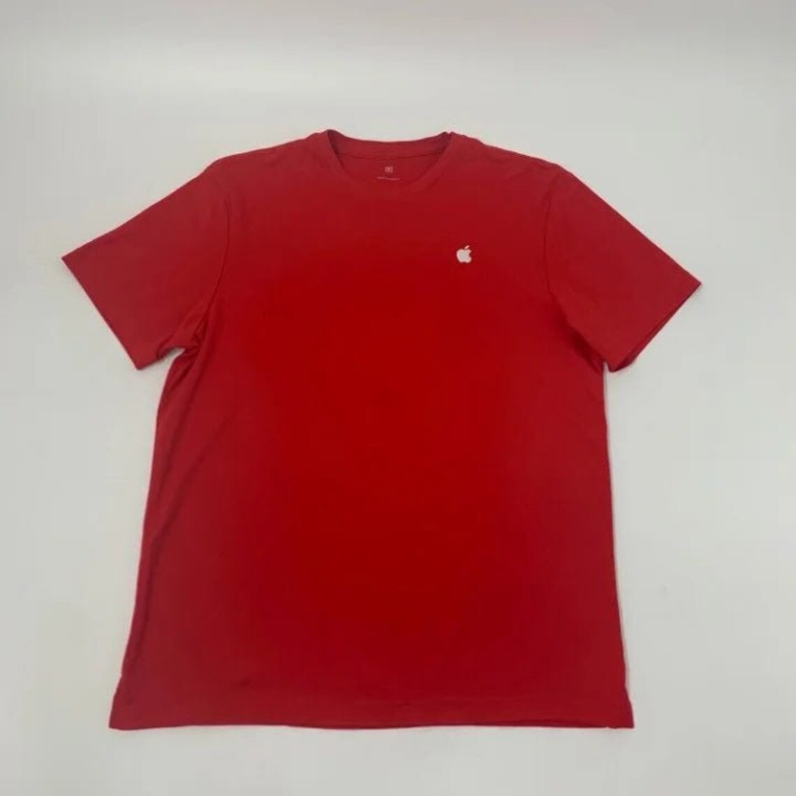 Red Apple Employee T-shirt Size M - Etsy