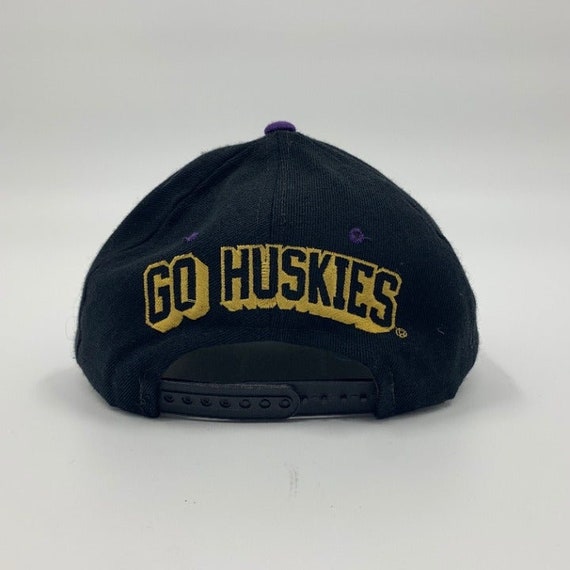 Vintage University of Washington Huskies Hat - image 3