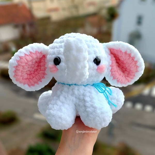 Adorable Peluche Bébé Éléphant au crochet, amigurumi fait main