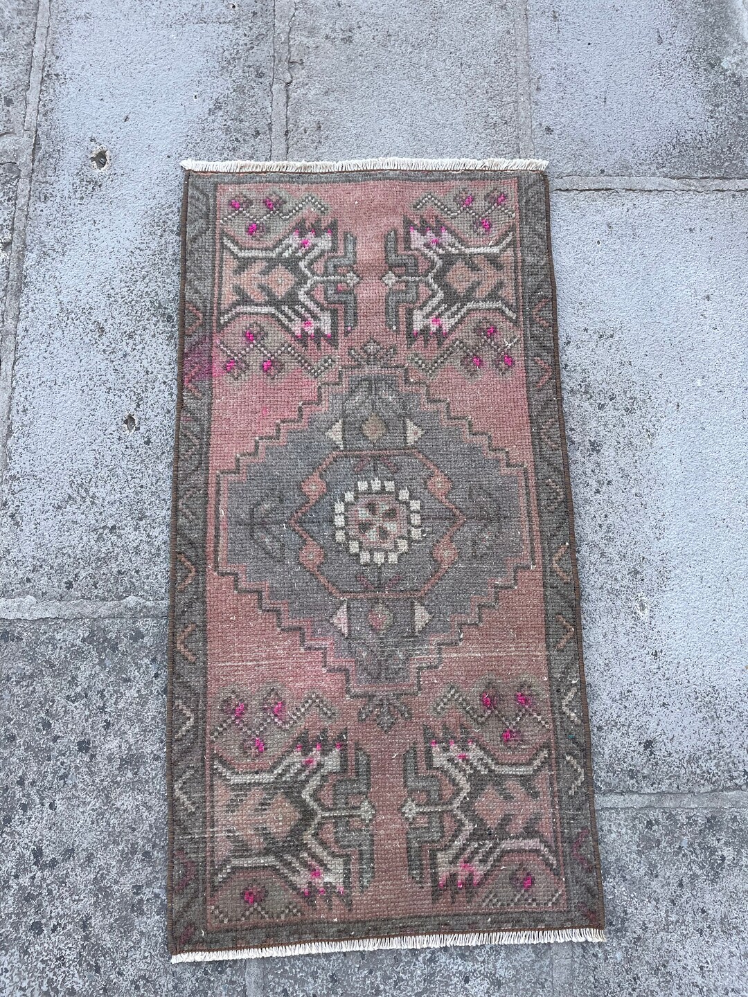 Pink Rug Low Pile Bath Rug Vintage Bath Mat Boho Rug Bathroom Etsy