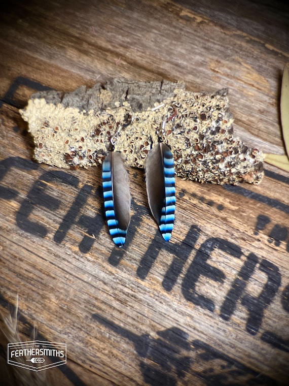 Earrings of Feather - Crafts of the North by Charissa