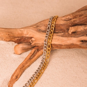 Figaro Anklet • Trending Everyday Figaro Link Ankle Bracelet in Gold Silver Stainless Steel • Waterproof & Tarnish Resistant