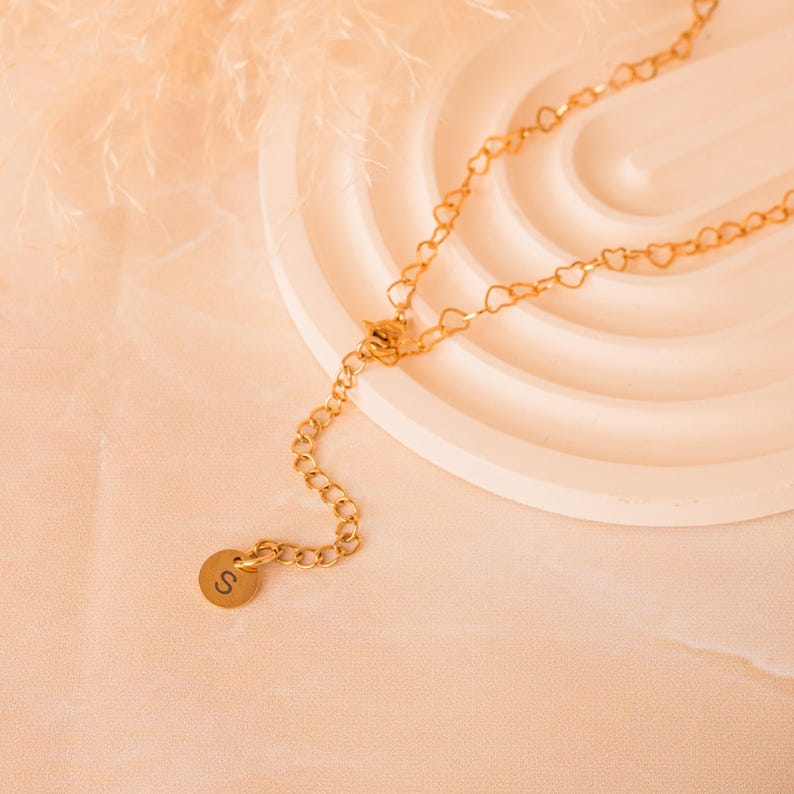 Collar de cadena con corazones pequeños, cadena de eslabones de acero inoxidable dorado imagen 9