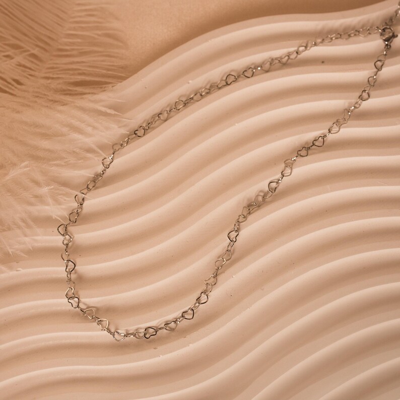 silver heart chain necklace