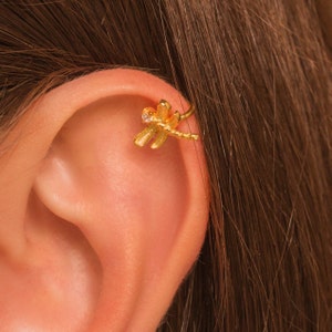 Dragonfly Ear Cuff Earring • No Piercing Needed • Insect Cartilage Cuff • Fake Helix Piercing • 18K Gold Plated Sterling Silver