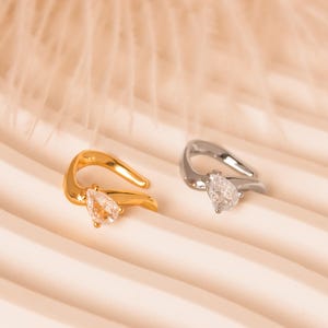 Irregular Drop Conch Ear Cuff Earring • No Piercing Needed • 18K Gold Plated Sterling Silver
