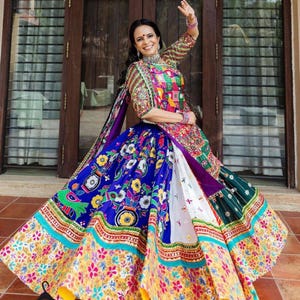 Gujarati Chaniya Choli Set: Heavy Cotton, Mirror Work Garba Dress