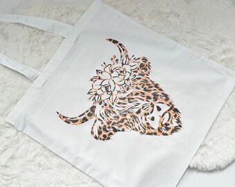 Highland cow tote bag, reusable shopping bag with highland cow print, eco friendly bag