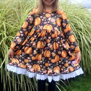 Robe Tournoyante Pour Fille Pumpkin Patch - Taille 12-18 Mois (EU 84cm), Velours Côtelé, Occasion Très Bon état