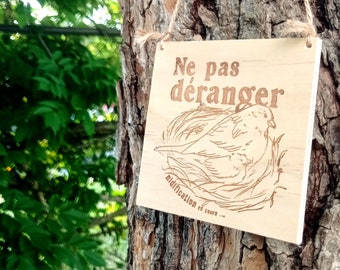 Wooden sign for garden: nests and birdhouses - Do not disturb