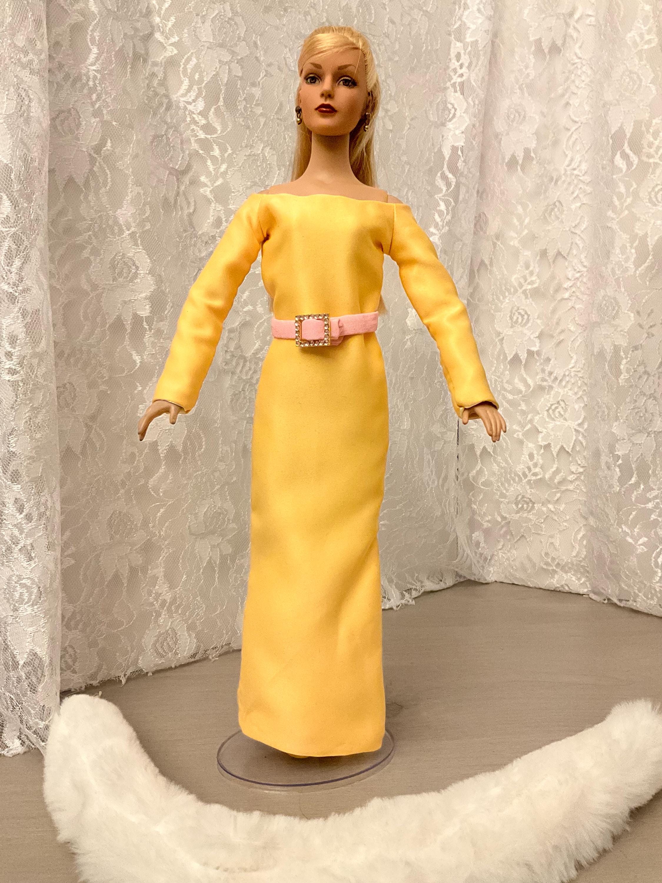 MANTEAU long fausse fourrure pour TONNER DOLL. OOAK 28