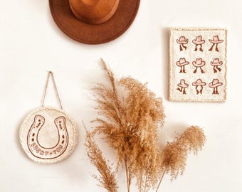 Cowboy Hat & Horseshoe Decor – Western Nursery Set