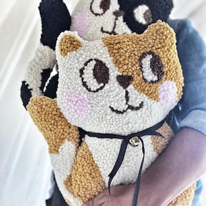 Handmade Cat Pillow – Punch Needle Cushion – Velvet Yarn Kitty Decor – Cute Animal Throw Pillow for Kids Room & Cat Lovers Gift