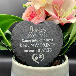 Placa memorial para cão/gato de estimação - pedra de sepultura de cães personalizada, marcador de ardósia de coração personalizado