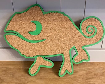 Pascal Chameleon-prikbord - op verwarde wijze geïnspireerde kurkdisplay voor Disney Pin Trading