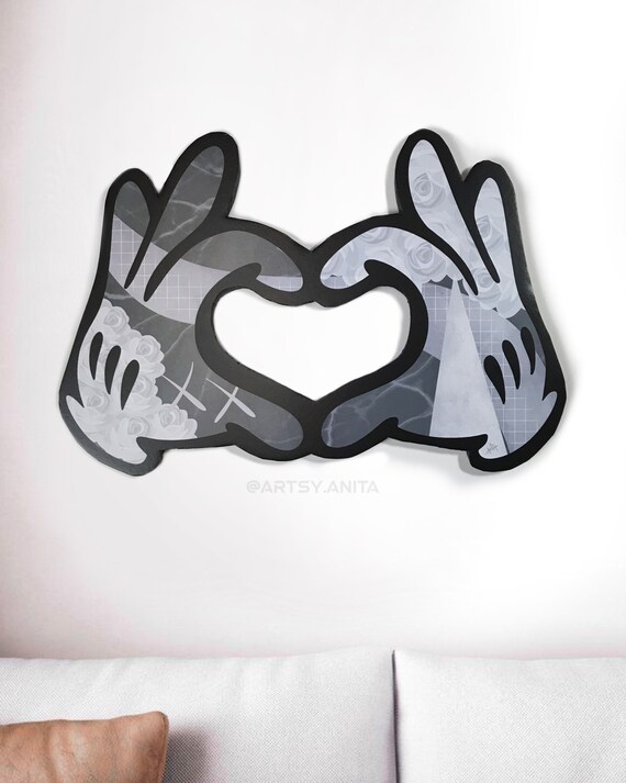 Mickey Mouse Hands Most Dope