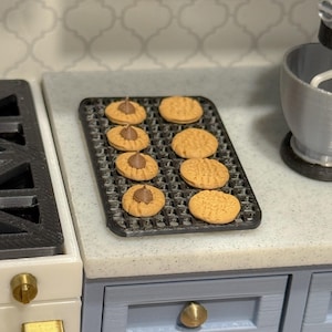 Dollhouse Miniature Cookie Cooling Rack with 8 Cookies 1:12 Scale