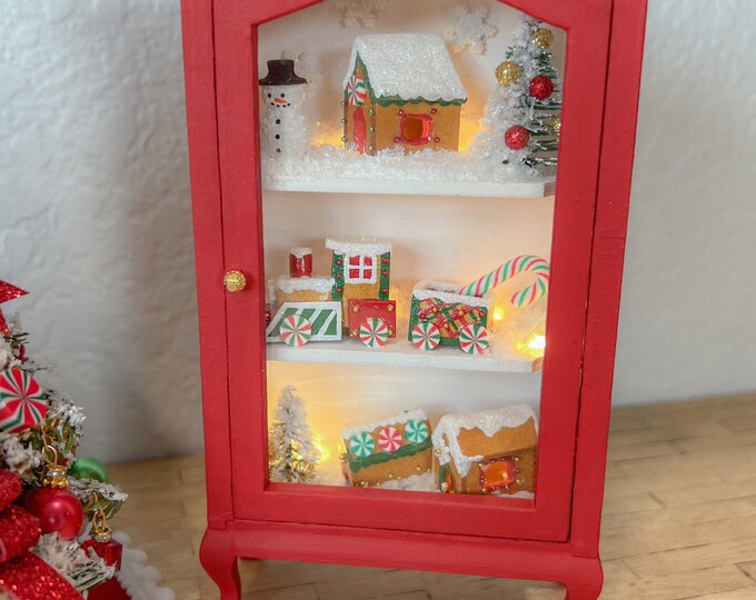 DESIGN DEPOSIT Made to Order Custom Dollhouse Miniature Lit Display / Christmas