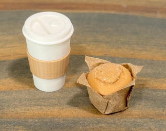 Set de desayuno de café, latte y muffins en miniatura para muñecas, escala 1:6