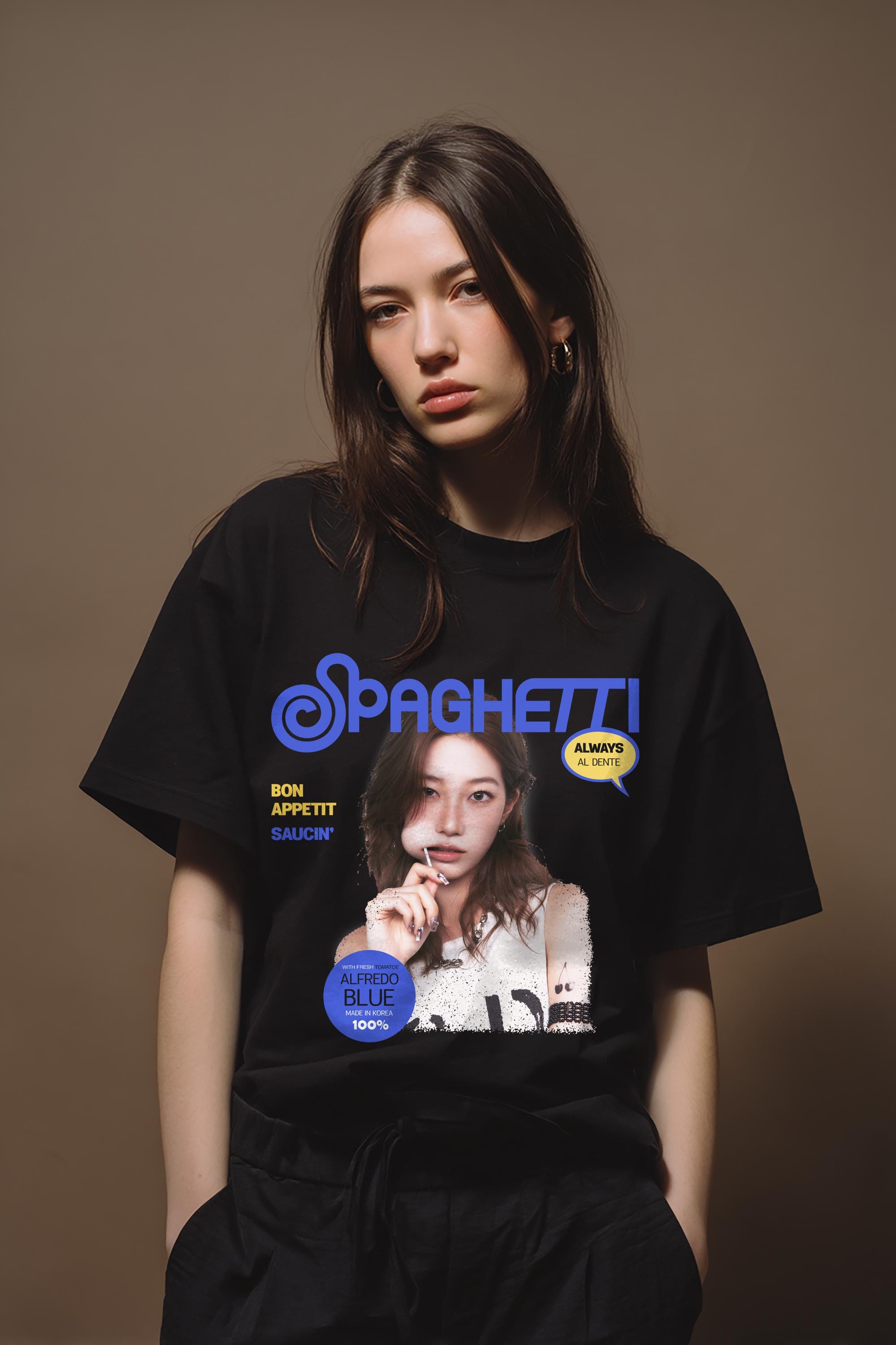 LE SSERAFIM spaghetti EAT IT UP Tシャツ カズハ Le Sserafim Kazuha