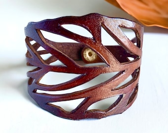 Handmade Rich Brown Leather Leaf Cuff Bracelet: Earthly Elegance - Christmas gift 3rd wedding anniversary