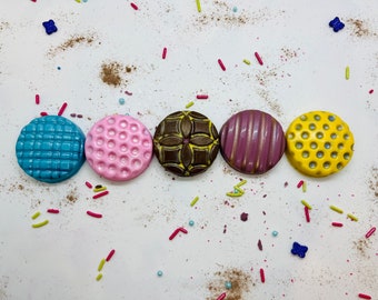 Easter Holiday Chocolate Covered Oreo Thins