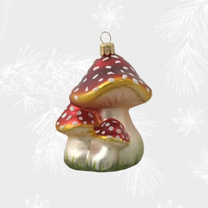 Red Toadstools, Three Red Toadstools, Hanging Christmas Mushrooms, Collectible Bauble, Blown Mushrooms Glass, Christmas Tree Ornament