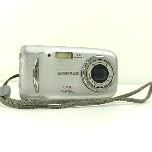 Olympus Camedia C-480 Zoom 4.0MP Compact Digital Camera Silver For Parts