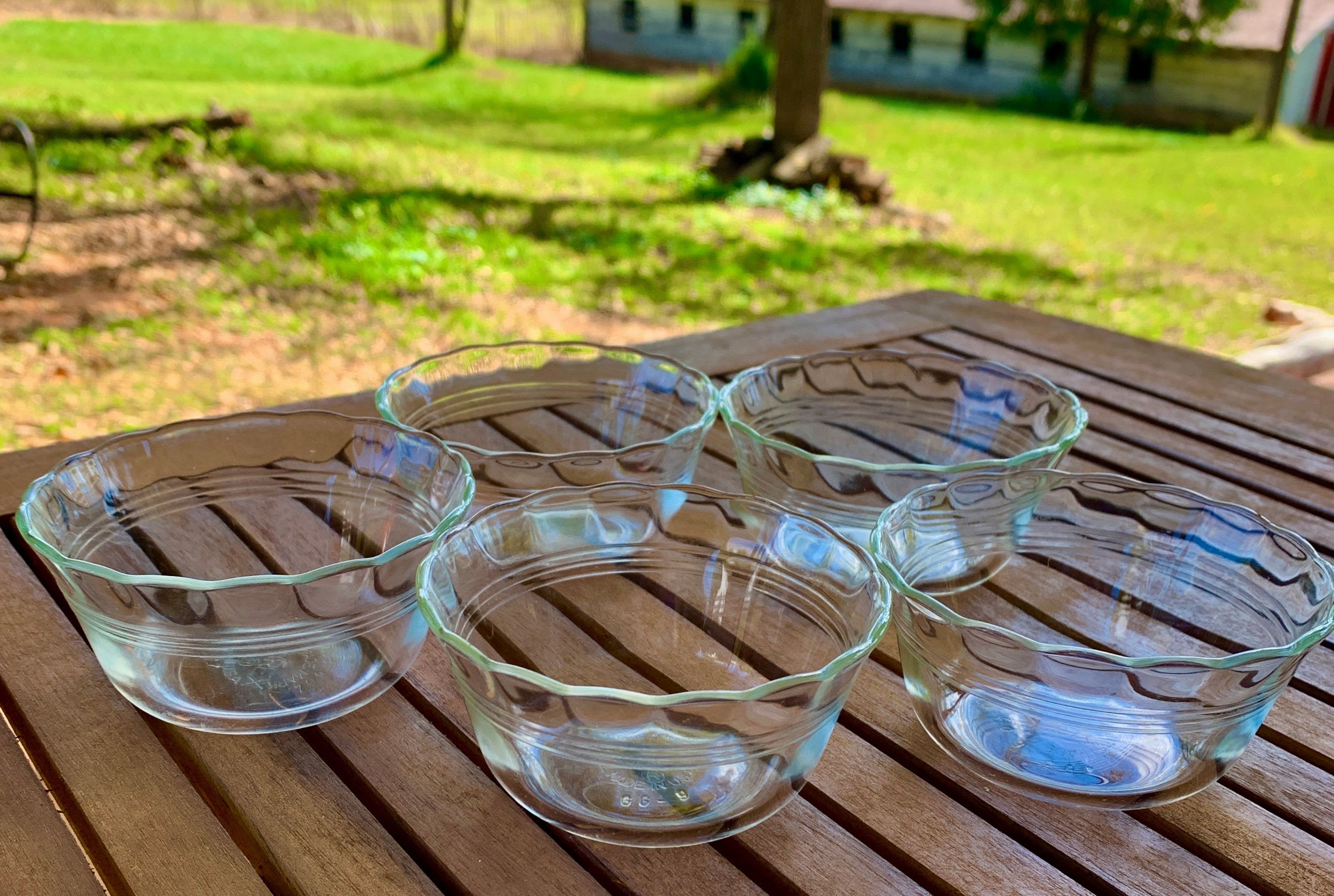 Set of 5 Vintage Pyrex Glass Ramekins with Ruffled Top a 6 oz Small