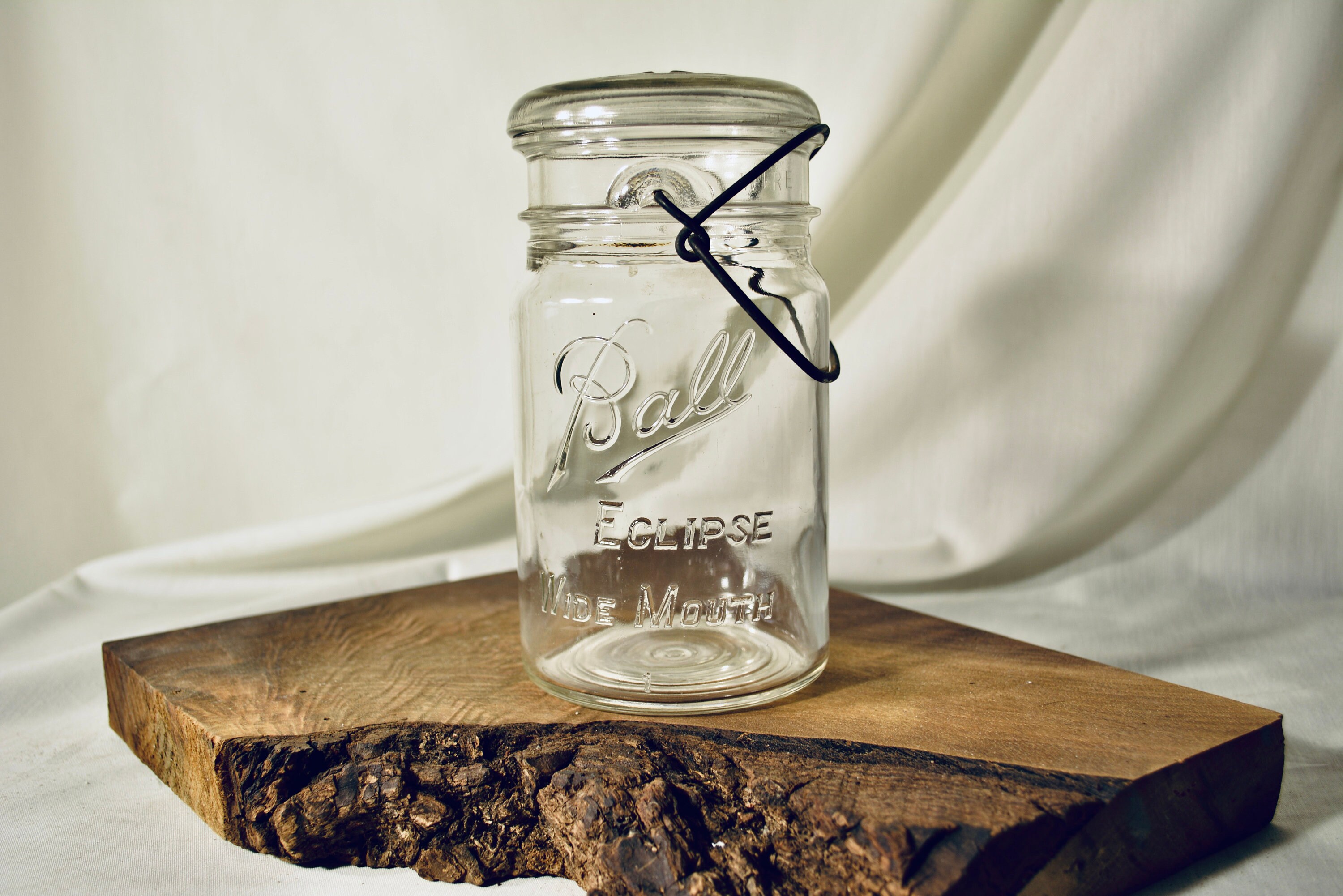 Ball Eclipse Wide MOUTH Vintage Excellent Shape Clear QUART Wire Bale Mason Fruit Canning Jar