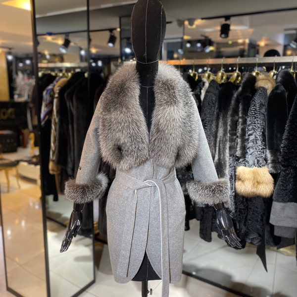 Cashmere, Wool, Alpaca mixed Fabric Women Coat with Real Fur Women's Long Winter Coats – Luxury Coats