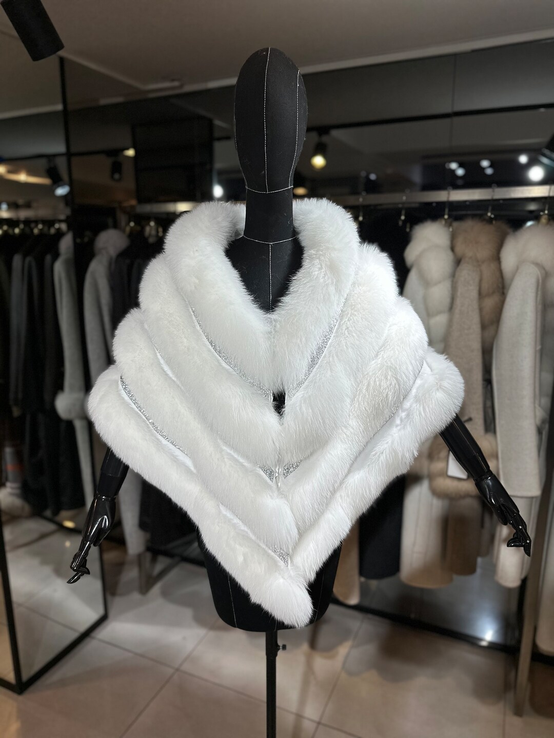 Premium Women's Real Fox Fur Shoulder Shawl