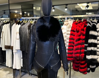 Casaco feminino de pele de carneiro genuína com gola de pele de raposa verdadeira – Casaco de luxo, presente sofisticado para mulheres.