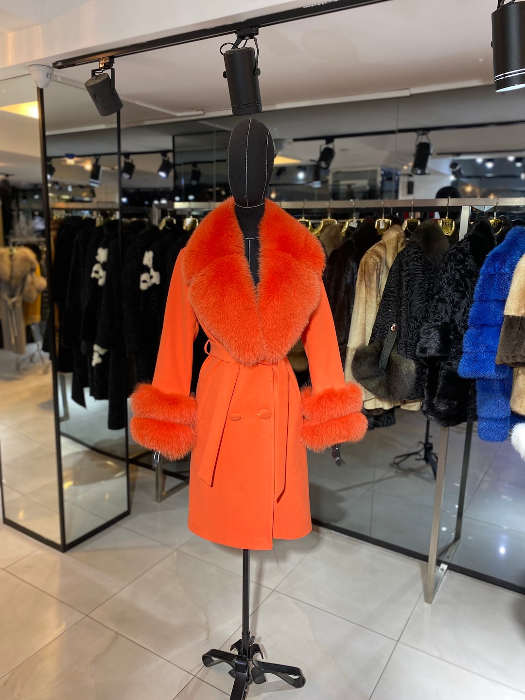 Cashmere, Wool Mixed Fabric Woman Fur Coat With Real Fur Coat Womans