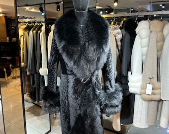 Genuine Shearling Women Coat with Real Fox Fur Collar Women&#39;s Winter Jackets – Luxury Coat Luxury Gift for Women