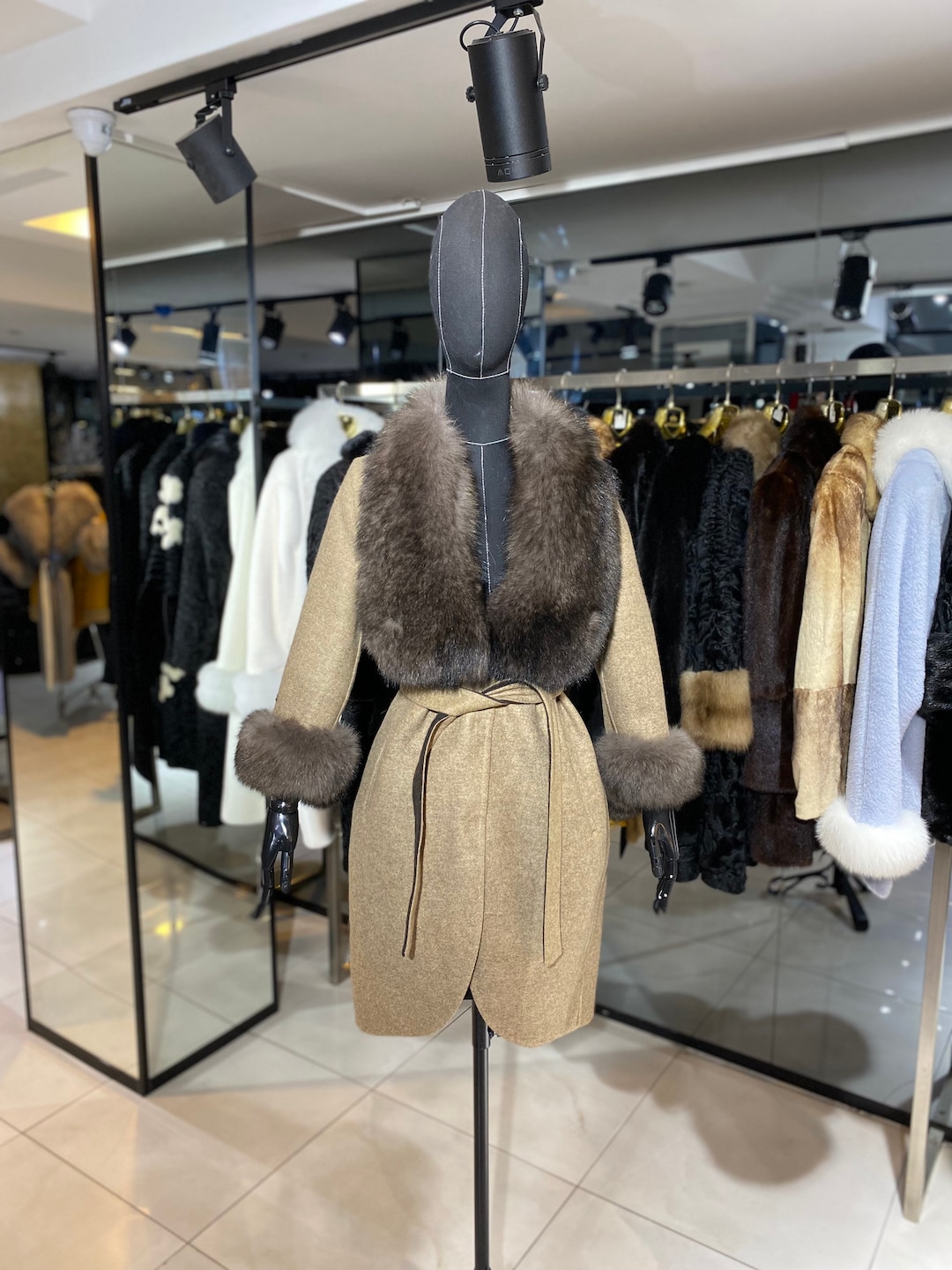 Buy Cashmere, Wool, Alpaca Mixed Fabric Woman Fur Coat With Real Fur Coat  Woman’s Long Winter Coats – Luxury Coats Online in India