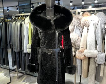 Echte shearlingjas: dameswinterjas met vossenbontkraag