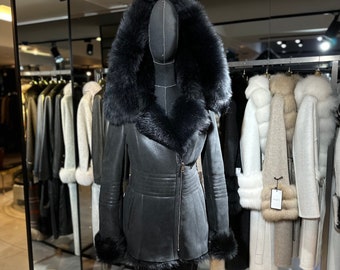 Genuine Shearling Women Coat with Real Leather and Fur Women&#39;s Winter Jackets – Luxury Coat Luxury Gift for Women