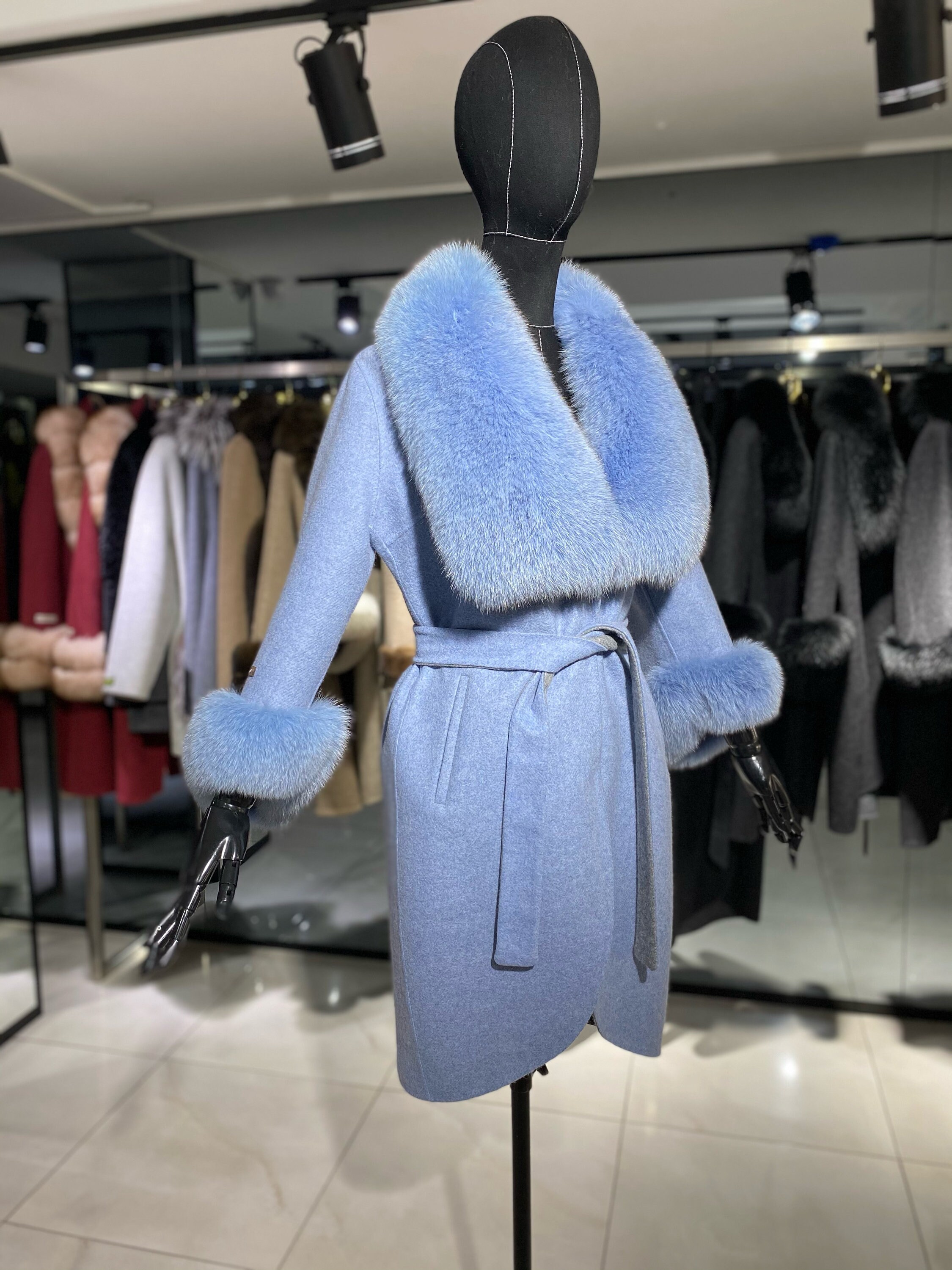 Cashmere, Wool, Alpaca Mixed Fabric Woman Fur Coat With Real Fur
