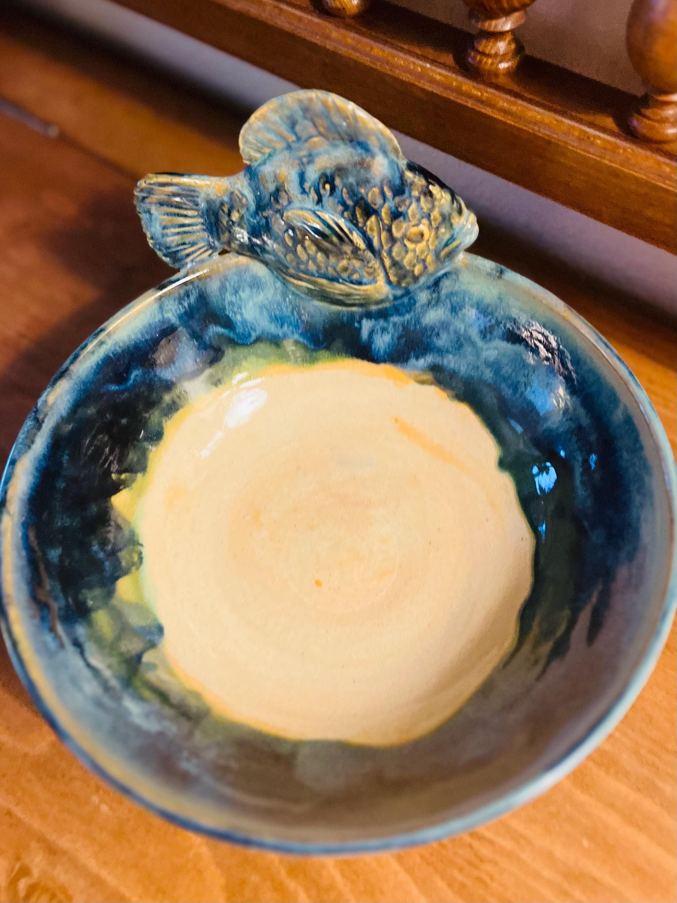 Vintage 1993 James Lawson Studio Pottery Fish Bowl: Hand-thrown