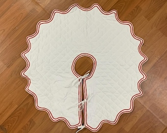 Gonna per albero di Natale trapuntata bianca con doppio ricamo smerlato, gonne per albero di Natale grandi da 38 a 114 pollici per decorazioni per alberi di Natale