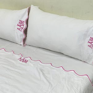 400 Thread Count White Cotton Sateen Scalloped Embroidery  Hotel Stitch Sheet Set with Monogram (15&quot; inch deep fitted sheet)