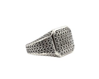 Snake Bone Statement Ring – Bold & Intricate Design in Sterling Silver