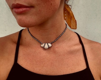 Navajo pearl and white stone beaded choker